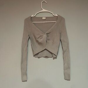 Abercrombie & Fitch Light Gray Ribbed Twist Front Crop Top